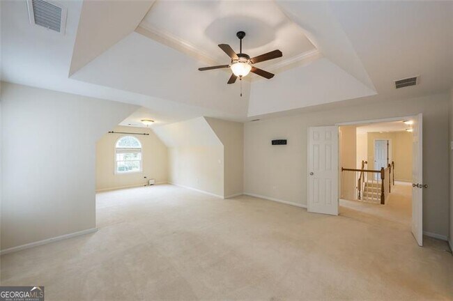 Building Photo - 2404 Gablewood Dr NE