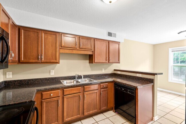 Building Photo - 545 Patriot Park Ct