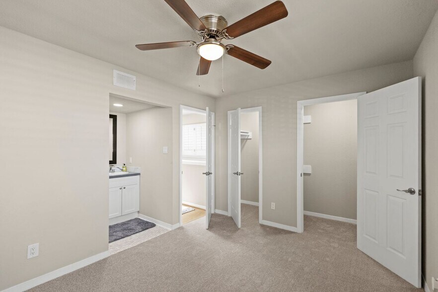 Building Photo - 5094 Glenmont Dr