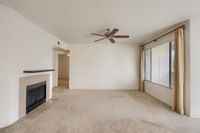 Building Photo - Bright & Spacious 2 Bed, 2 Bath Apartment