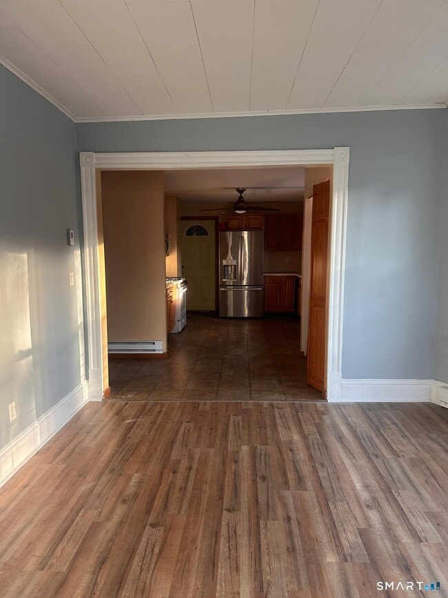 Building Photo - 20 Myrtle Ave