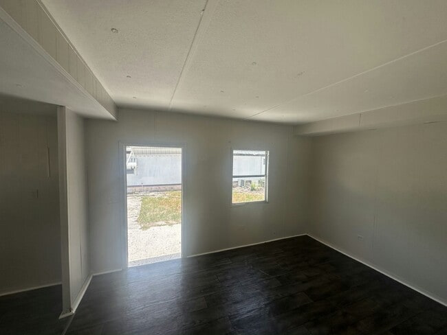 Building Photo - 130 S Suncoast Blvd