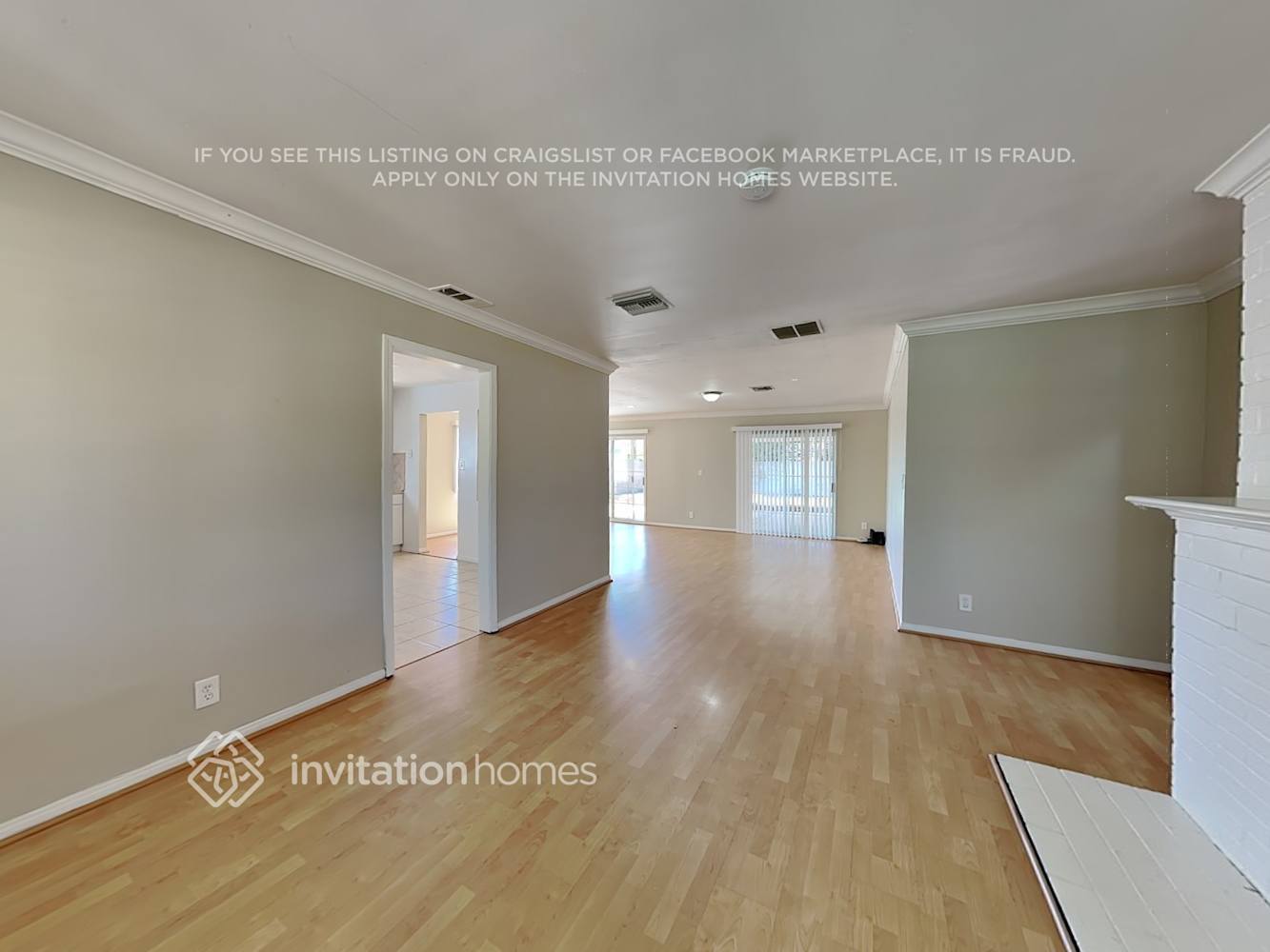 Building Photo - 7943 Lasaine Ave