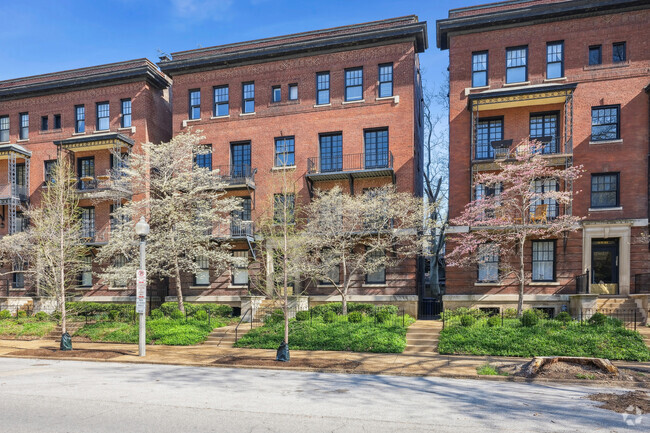 Building Photo - 4937 Laclede Ave