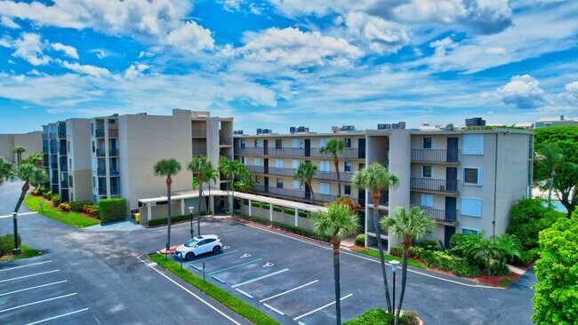 Building Photo - 890 N Federal Hwy