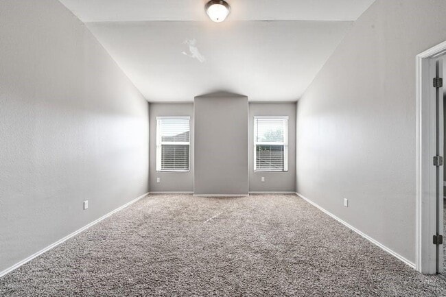 Building Photo - 374 Wincliff Dr