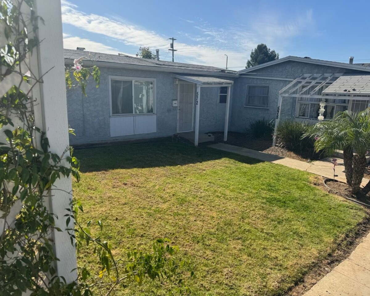 Building Photo - 568 Durham St