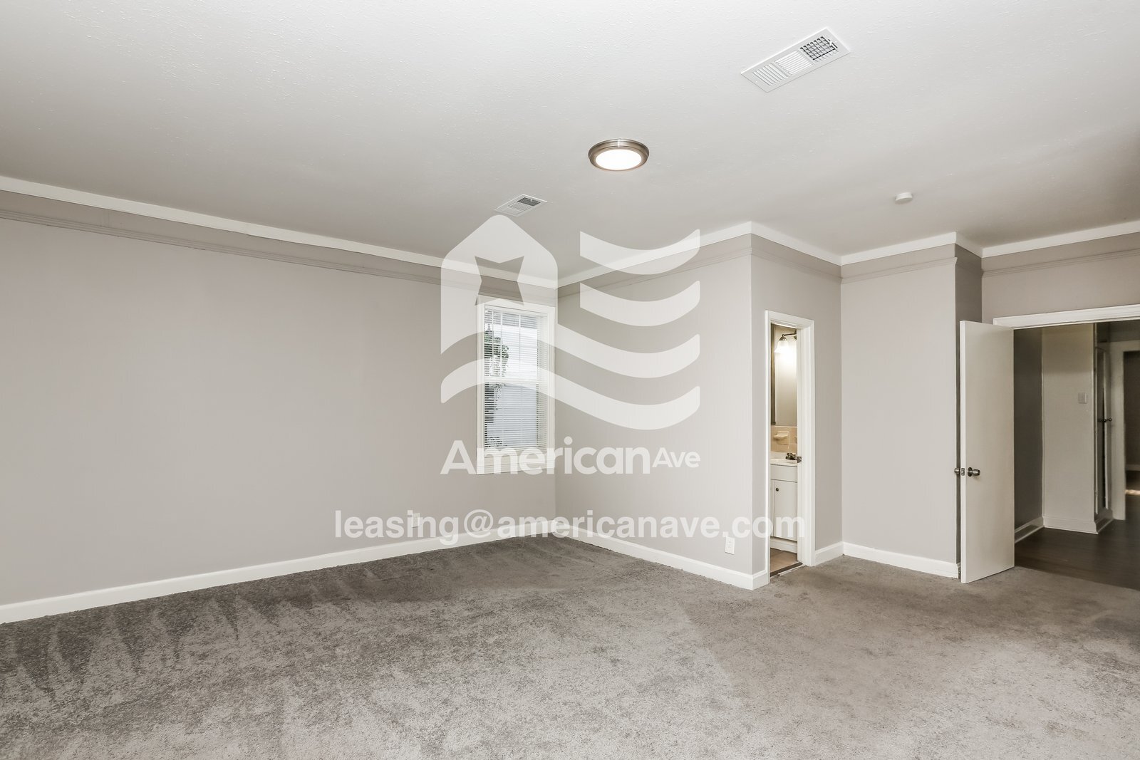 Building Photo - 353 E Ridgeway St