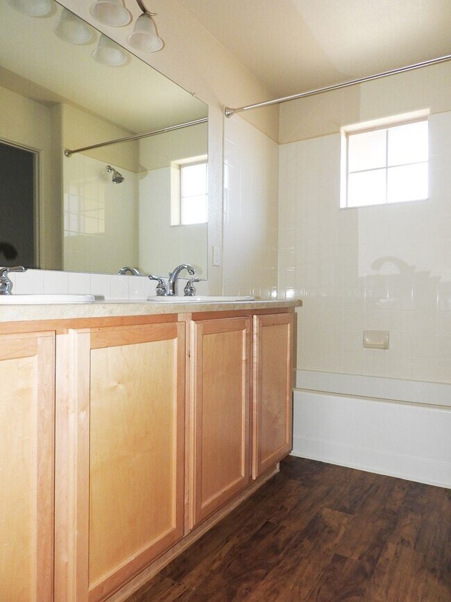 Building Photo - 9944 M.L.K. Jr Blvd