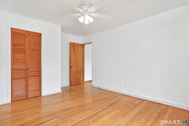 Building Photo - 145 Hattertown Rd