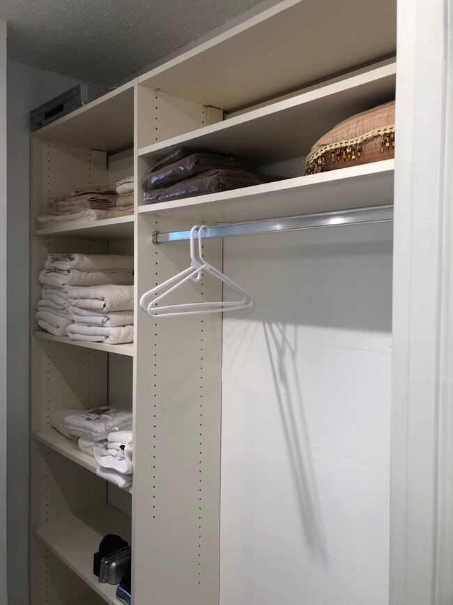 Custom Closet - 111 Hamlet Hill Rd