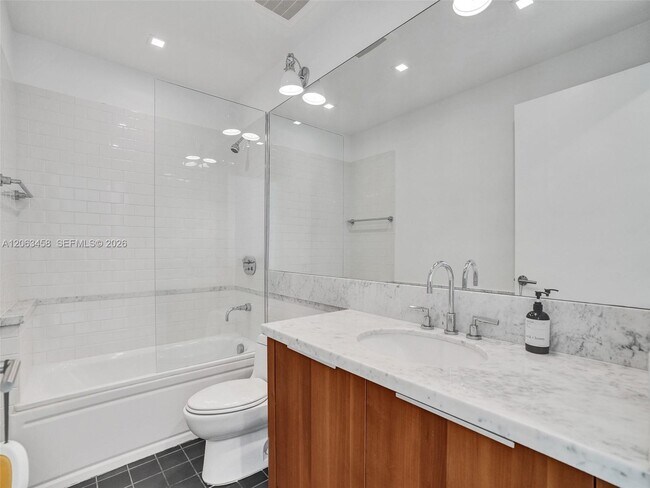 Building Photo - 6103 Aqua Ave