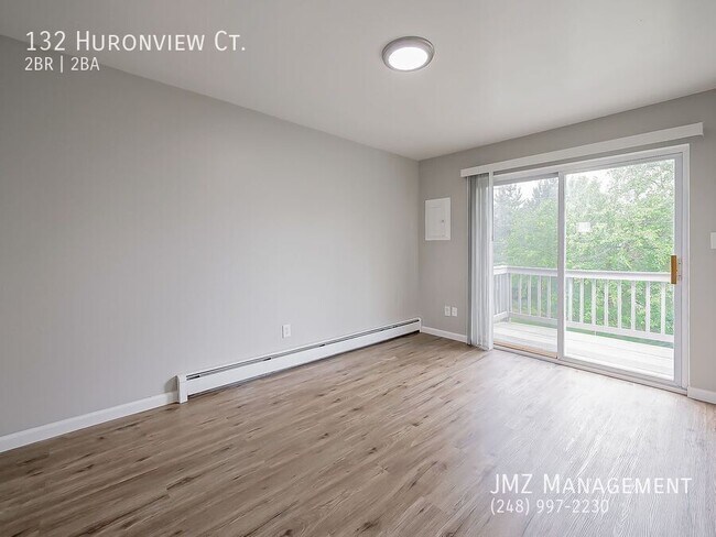 Building Photo - 132 Huronview Ct