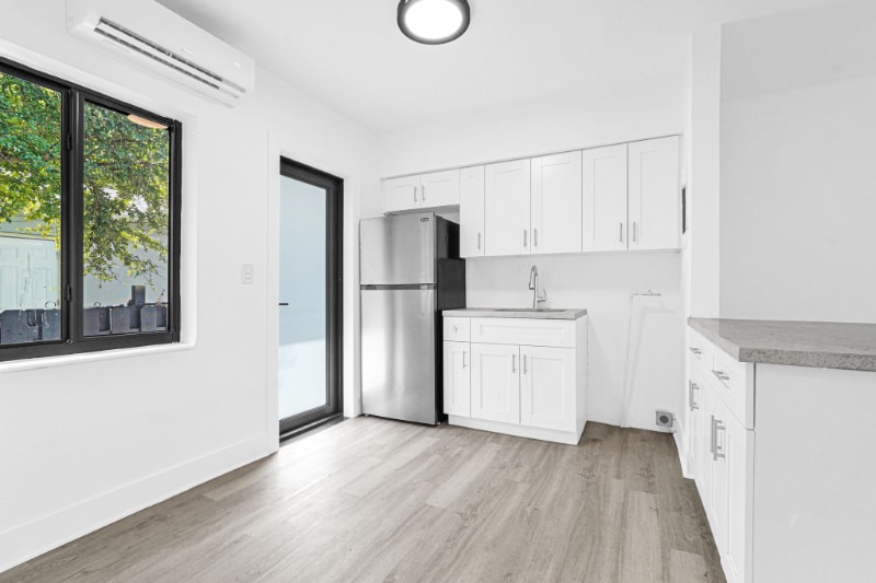 Building Photo - 173 NW 56th St