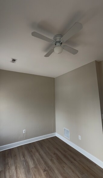 Building Photo - 1005 Edmondson Ave