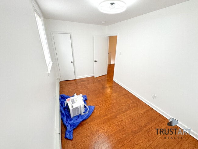 Building Photo - 3 Bedroom house in Oxford Circle, North Ea...