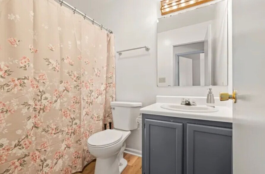 Building Photo - 8209 Parsley Ln