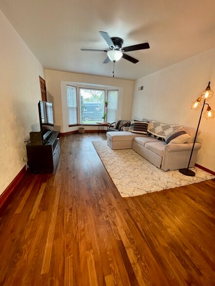 Building Photo - 6525 W Center St