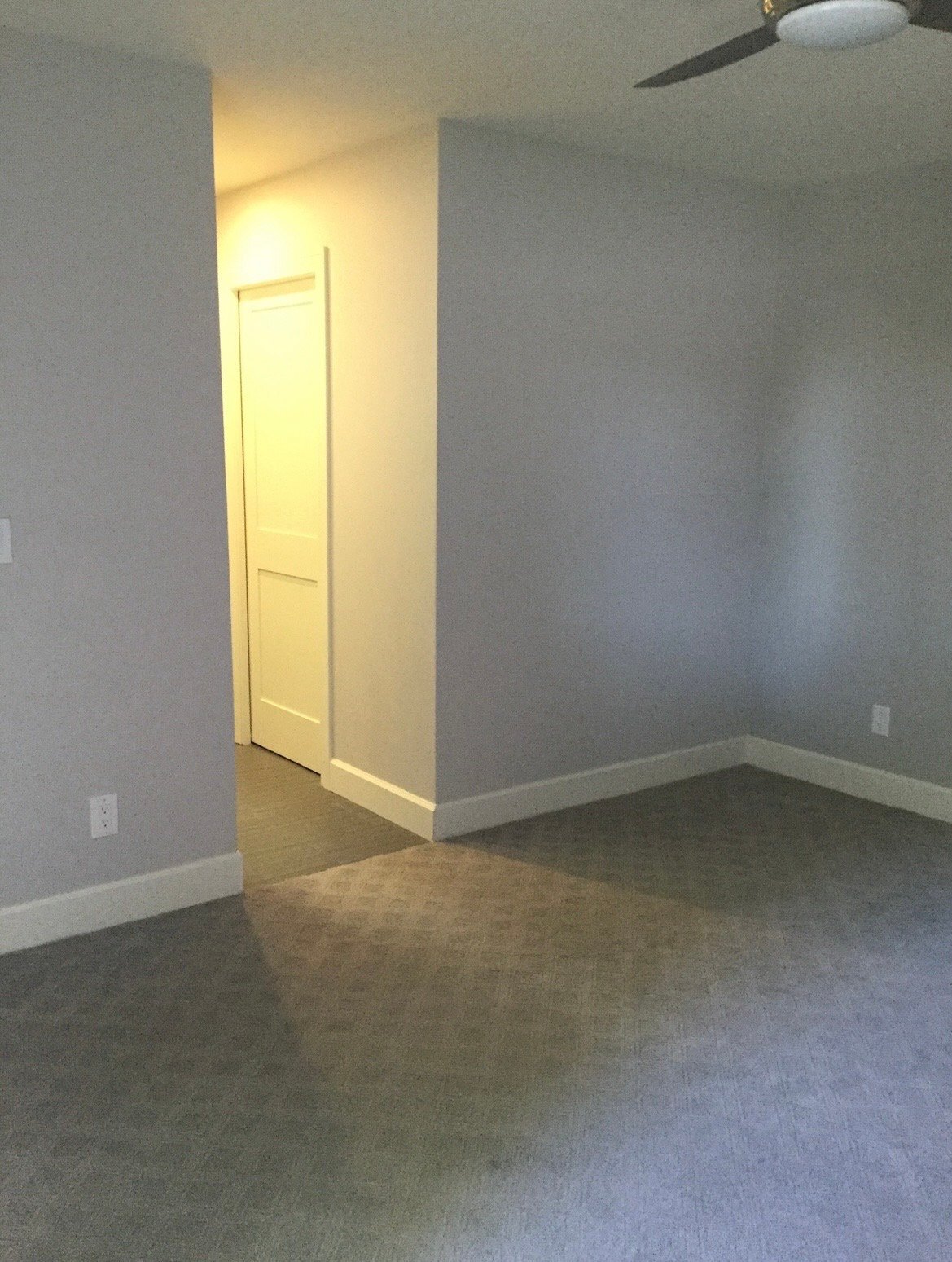Building Photo - 8460 E Malcomb Dr