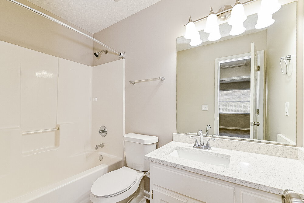 Building Photo - 1243 Shady Brook Ct