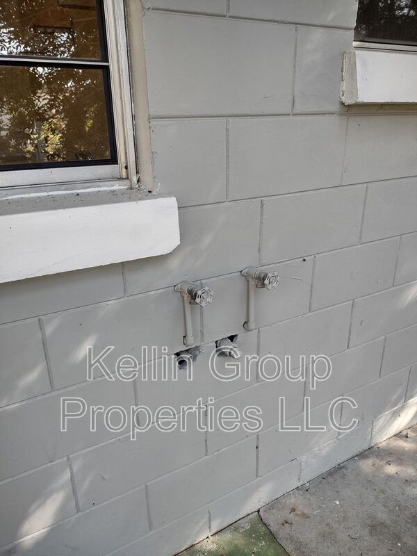 Building Photo - 157 E Northside Dr