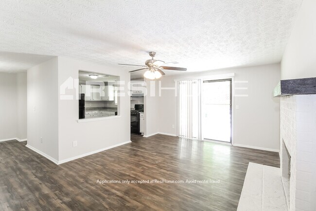 Building Photo - 5771 Singer Ct