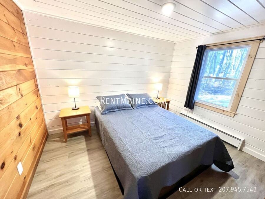 Building Photo - 8 Sand Beach Ln