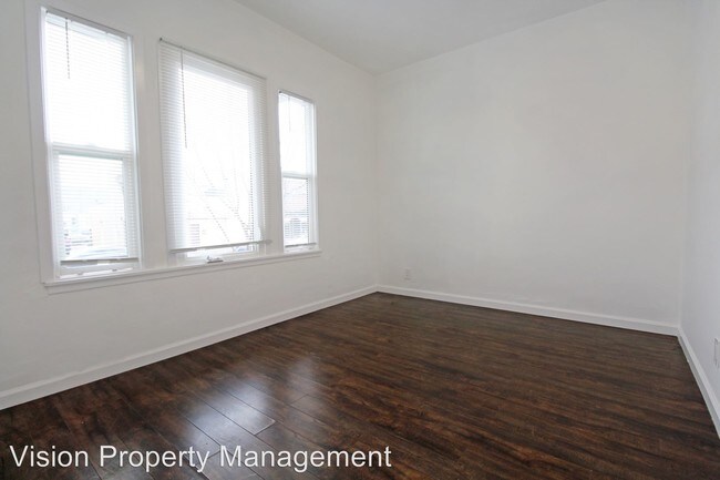 Building Photo - 3301 Telegraph Ave