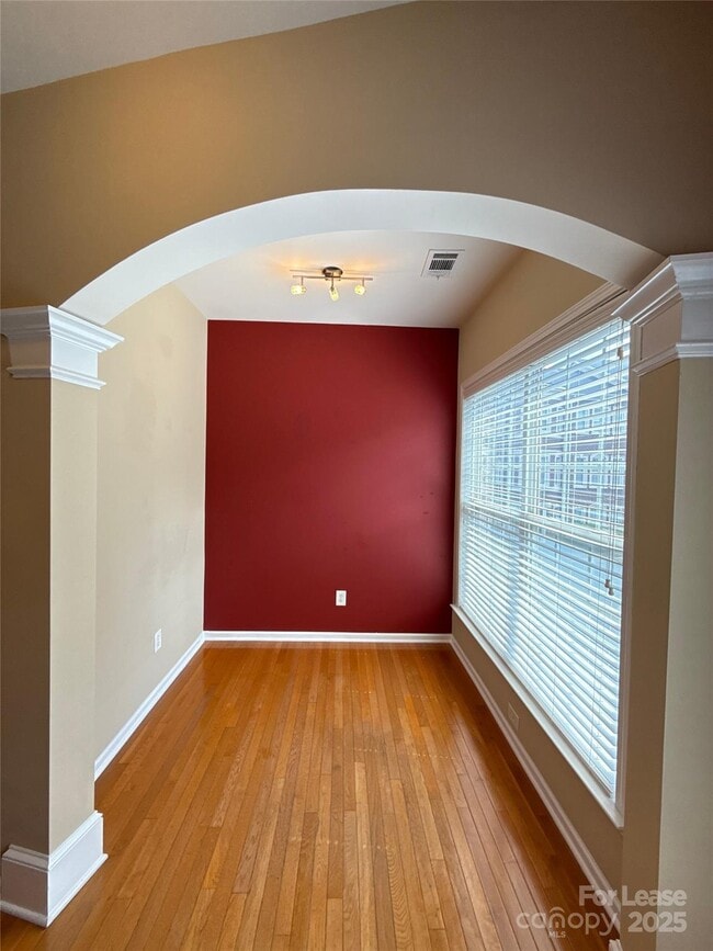 Building Photo - 9245 Belcaro Ln