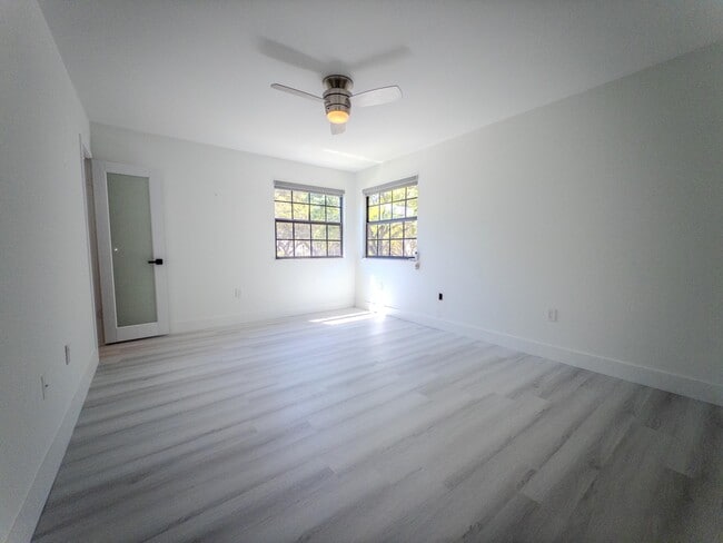 Building Photo - 576 Westree Ln