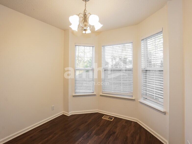 Building Photo - 3823 Angelise Ln