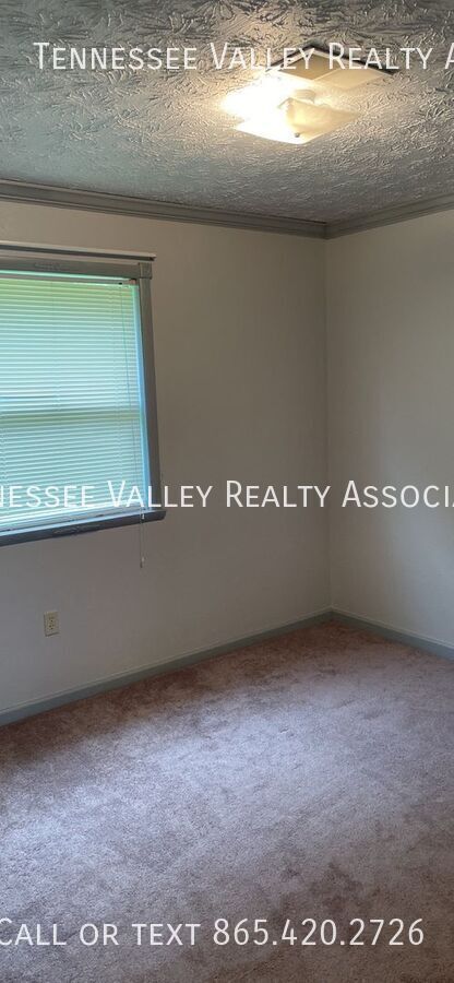 Building Photo - 128 Herbert Heidel Rd