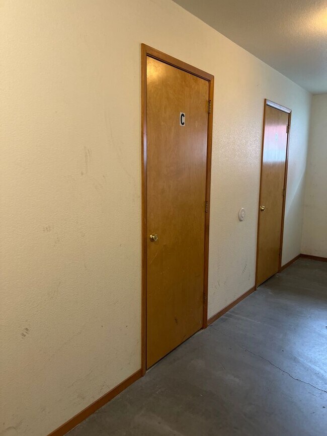 Building Photo - 820park