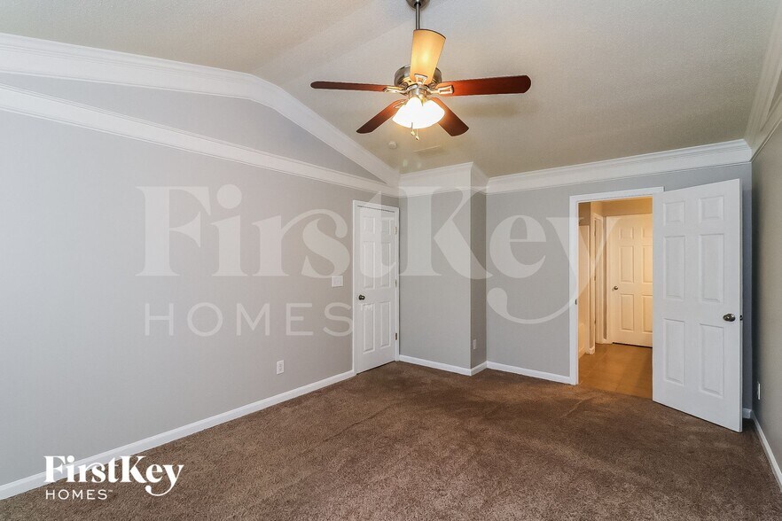 Building Photo - 1658 Heyford Cir NW