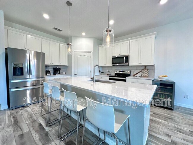 Building Photo - 17691 Passionflower Cir