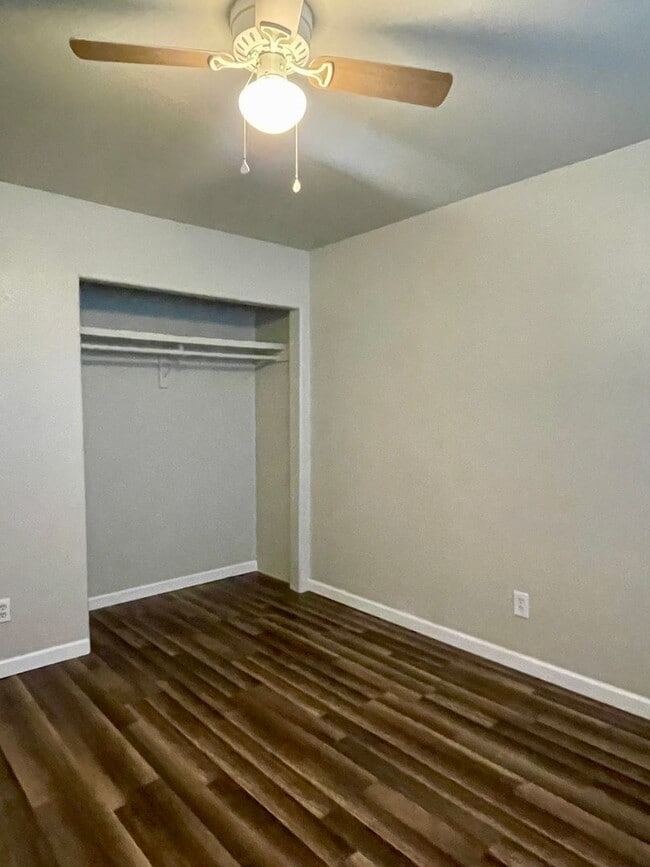 Building Photo - 3 BED 2 BATH HOUSE IN THE ENTERPRISE SCHOOL DISTRICT