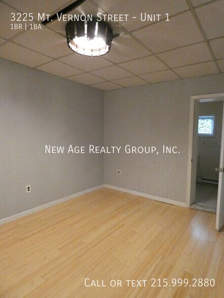 Building Photo - 3225 Mt Vernon St