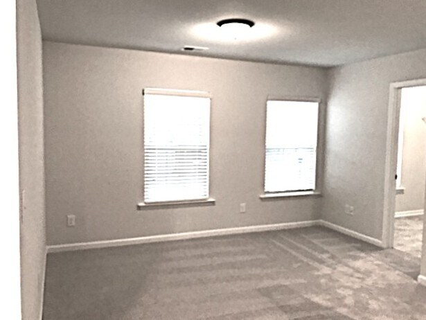 Building Photo - 518 Bush Dr