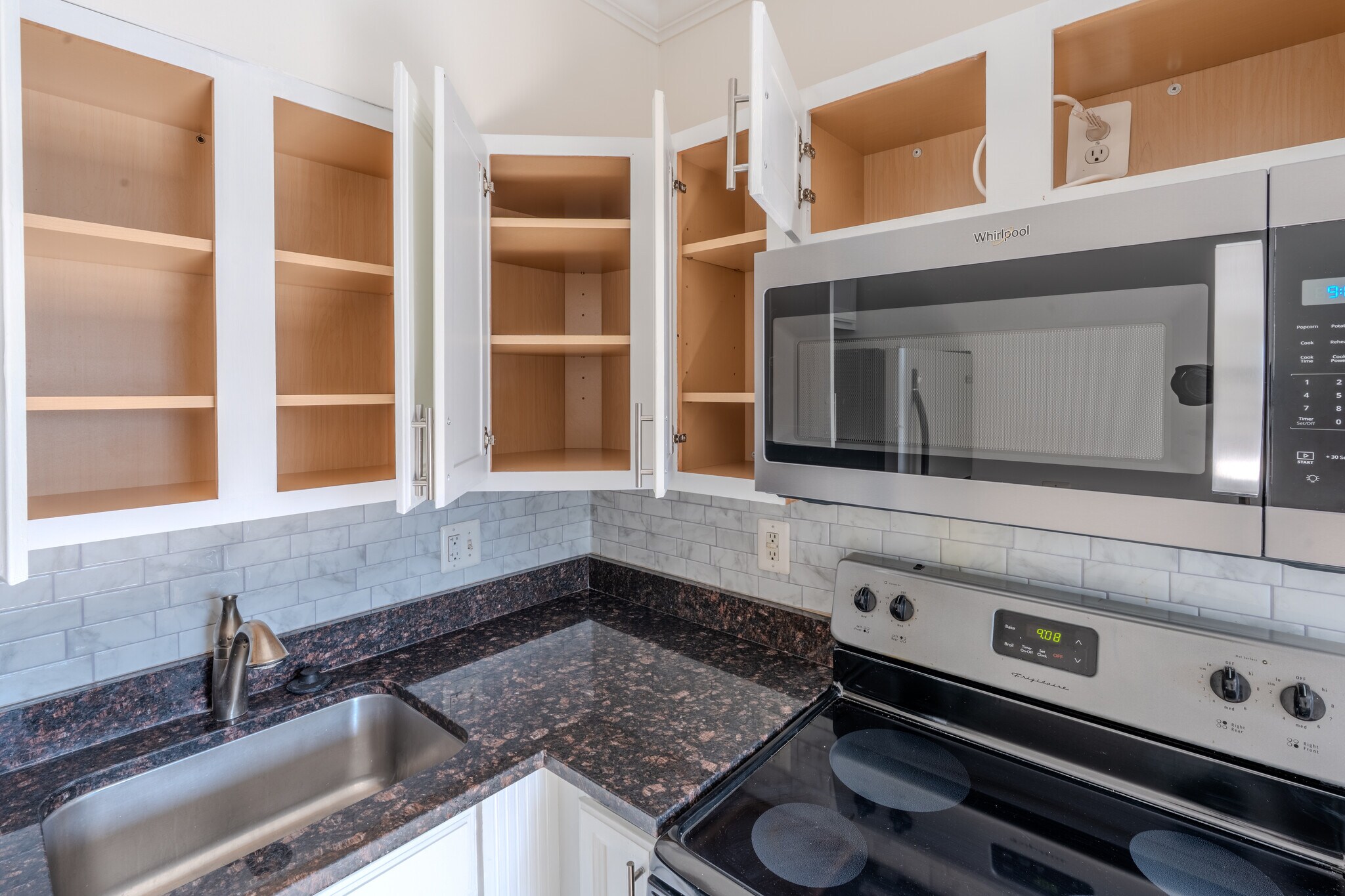 Plenty of cabinet space in the kitchen - 315 Evarts St NE