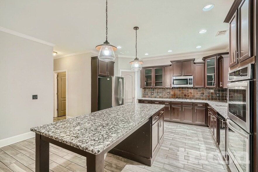 Building Photo - 1567 Squire Hill Ln