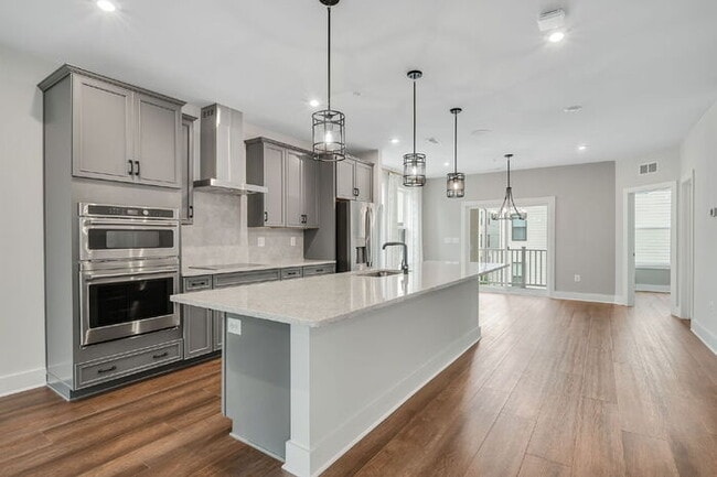 Building Photo - Spacious 3 Bedroom Condo Near VCU & VUU –  Most Utilities Included – $3,200/mo