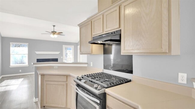 Building Photo - 4911 Edenbourgh Ln