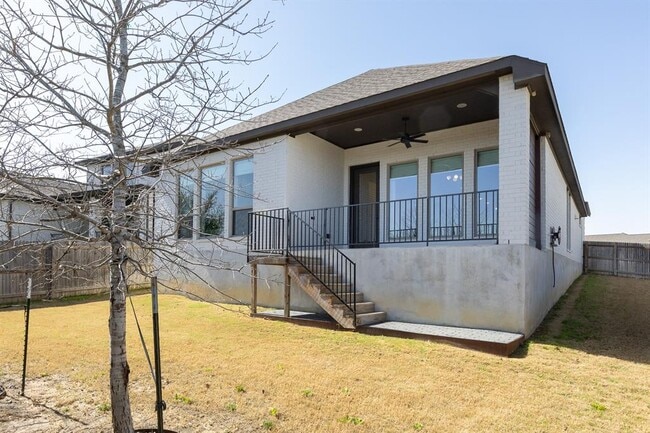 Building Photo - 378 Carpenter Hill Dr