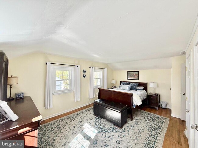 Building Photo - 1303 Bruce Rd