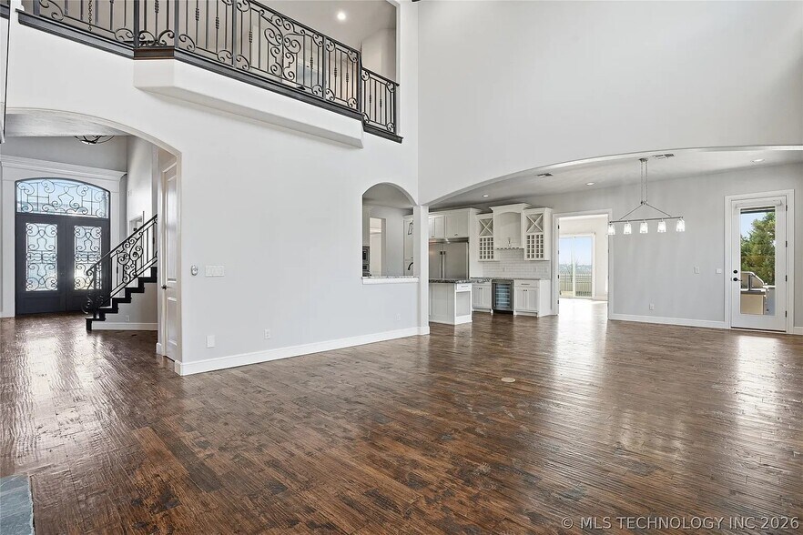 Building Photo - 12014 S Kingston Pl