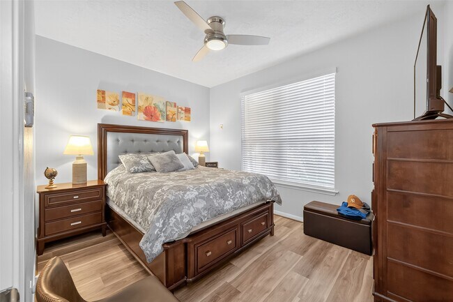 Building Photo - 19343 Dickson Park Dr