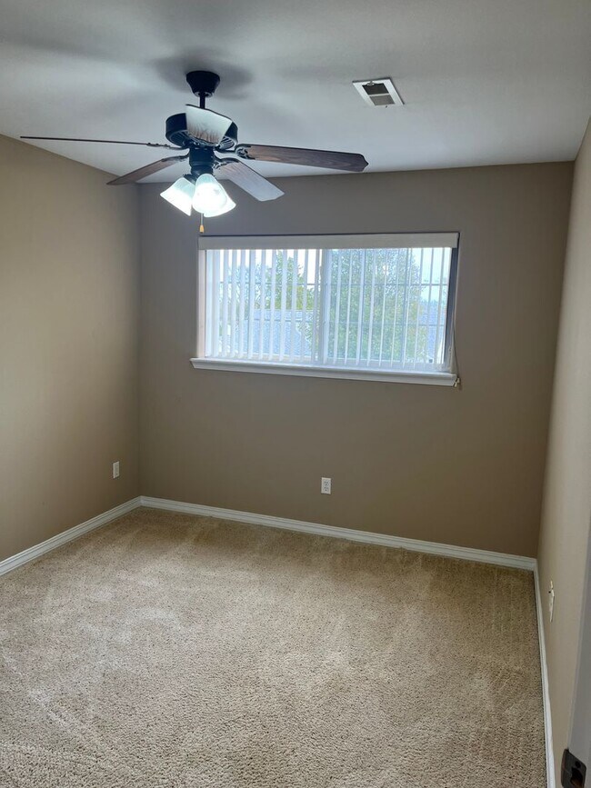 Building Photo - COMING SOON 3 Bedrooms 3 Bathrooms AND A 3...