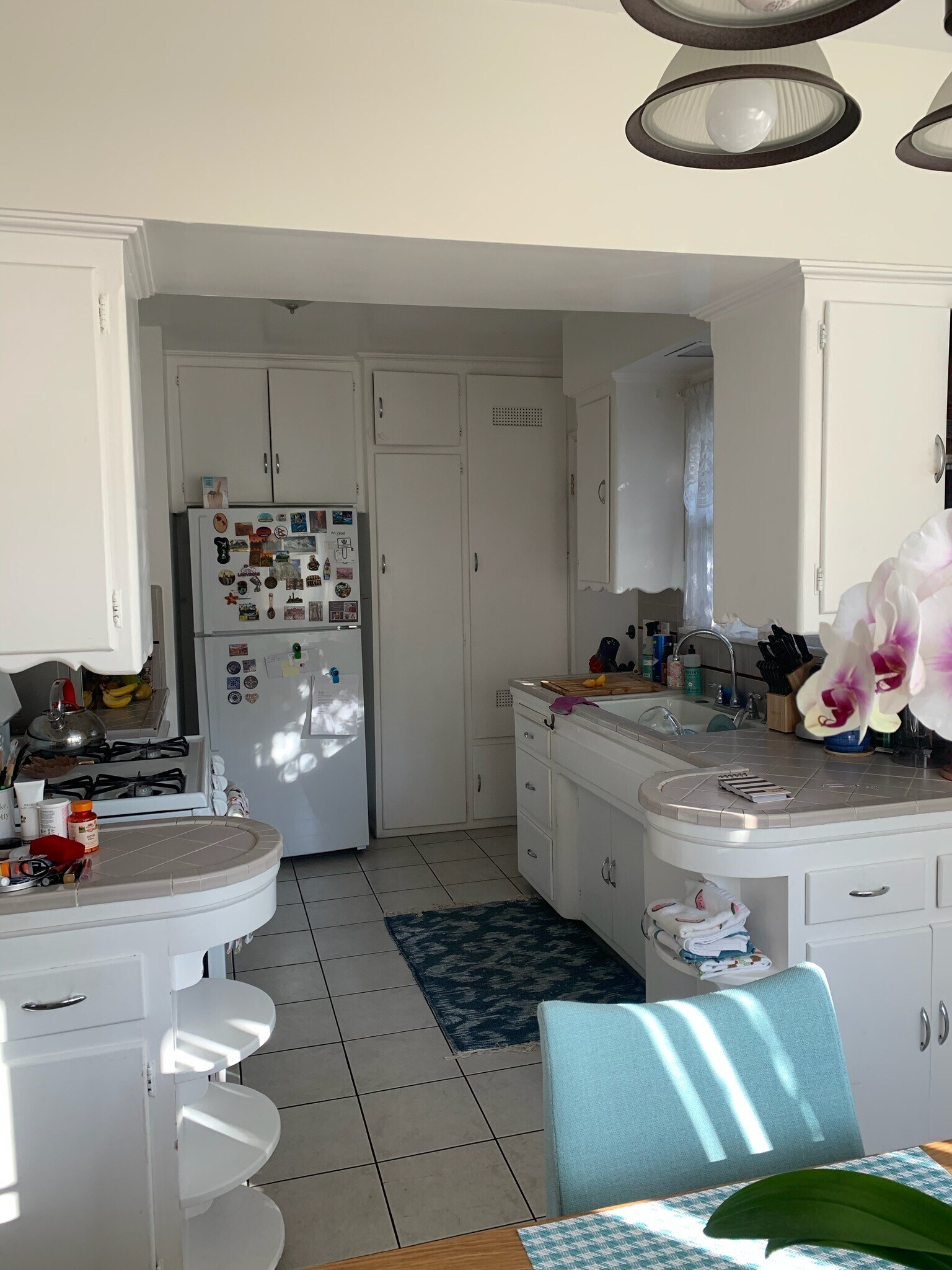 Building Photo - 1227 Crescent Dr