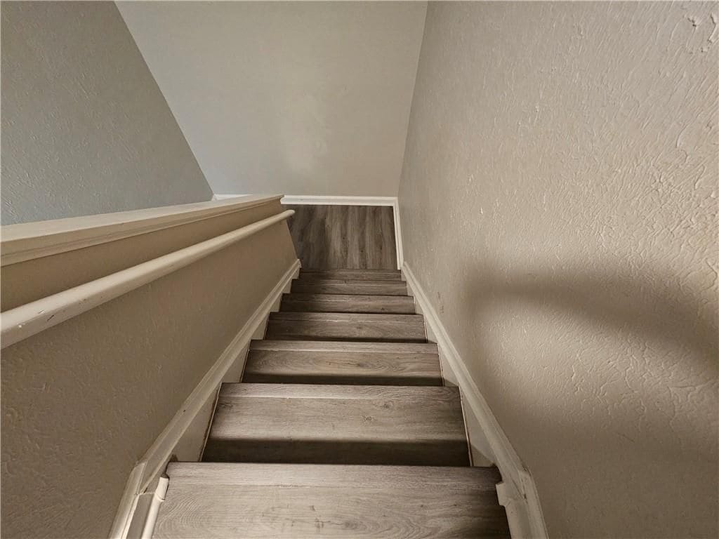 Building Photo - 1192 Ashborough Dr