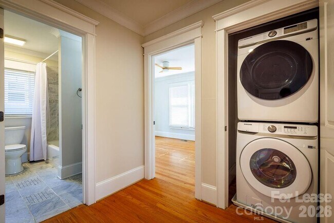 Building Photo - 435 Walnut Ave